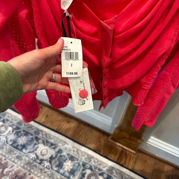 NWT In Earnest Rouche Portrait top - Picture 5 of 6